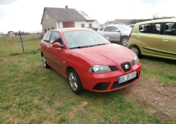 Seat Ibiza cena 7800 przebieg: 200000, rok produkcji 2006 z Gliwice małe 326